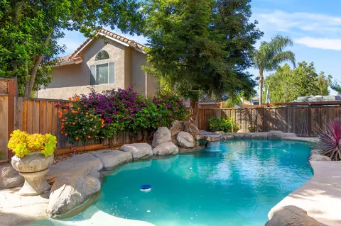 Exterior - 2053 Raven St, Tracy, CA 95376 photo 7 of 12