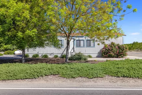 Exterior - 3443 Kansas Ave, Modesto, CA 95358 photo 5 of 6