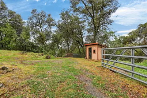 Exterior - 4290 Rancho Montes Dr, Placerville, CA 95667 photo 11 of 17