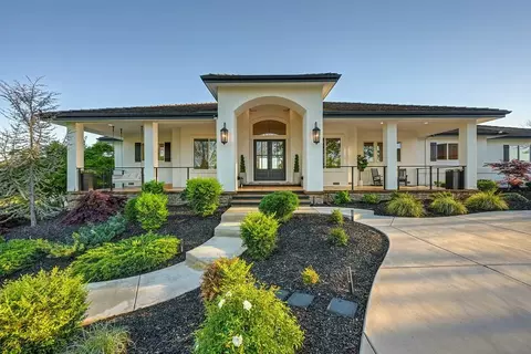 3185 Rattlesnake Rd, Newcastle, CA 95658