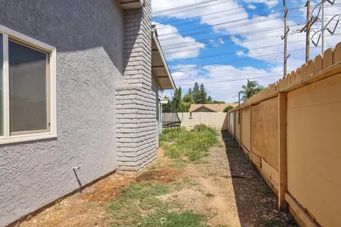 Exterior - 1208 Guiseppe Ln, Modesto, CA 95355 photo 4 of 6