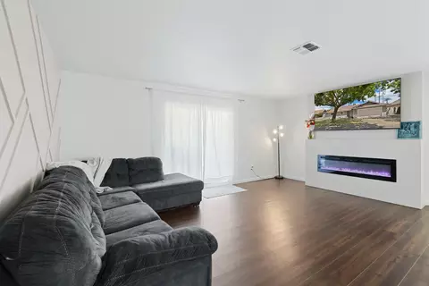 Living - 1208 Guiseppe Ln, Modesto, CA 95355 photo 2 of 2