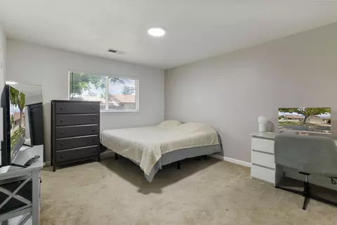 Bedroom - 1208 Guiseppe Ln, Modesto, CA 95355 photo 4 of 7