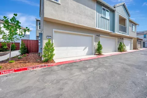 14545 Southpointe Dr #83, Folsom, CA 95630