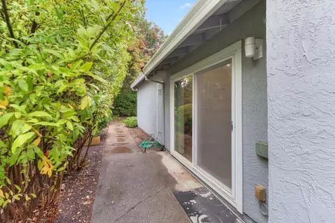 Exterior - 2317 E 8th St, Davis, CA 95618 photo 5 of 13