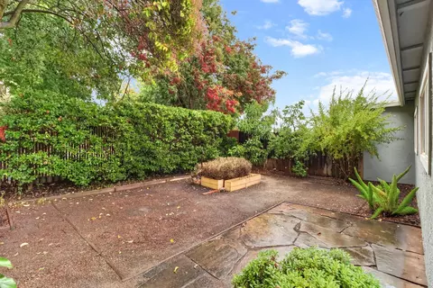 Exterior - 2317 E 8th St, Davis, CA 95618 photo 8 of 13