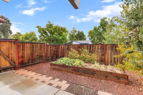 Exterior - 2317 E 8th St, Davis, CA 95618 photo 2 of 13