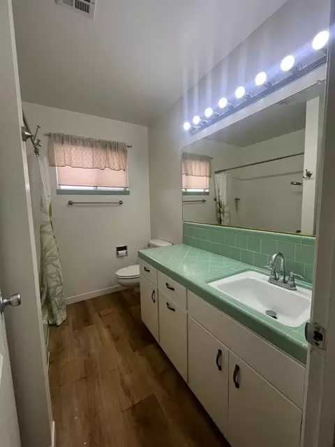 Bath - 15735 Redondo Dr, Tracy, CA 95304 photo 1 of 5