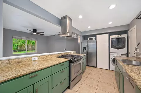 Kitchen - 7330 Saint John Way, Orangevale, CA 95662 photo 2 of 4