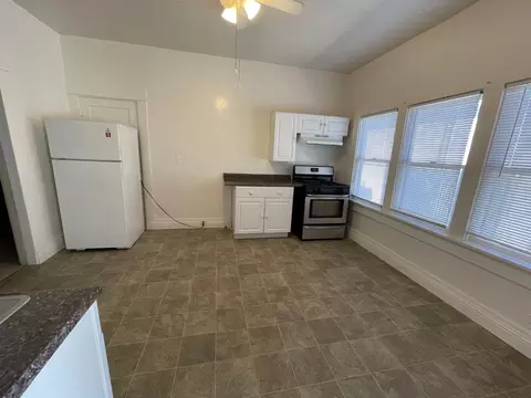 Kitchen - 512 12th St, Modesto, CA 95354 photo 6 of 7