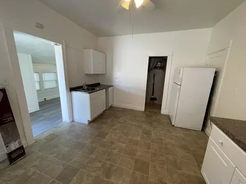 Kitchen - 512 12th St, Modesto, CA 95354 photo 5 of 7