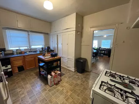 Kitchen - 512 12th St, Modesto, CA 95354 photo 3 of 7