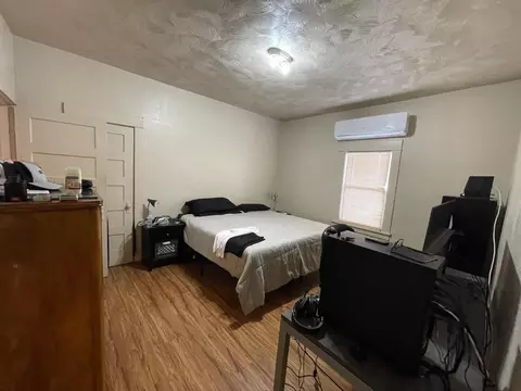 Bedroom - 512 12th St, Modesto, CA 95354 photo 2 of 2