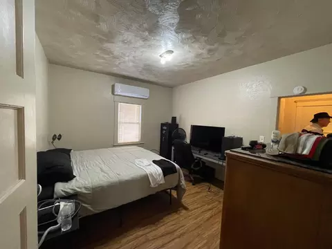 Bedroom - 512 12th St, Modesto, CA 95354 photo 1 of 2