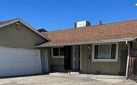 6649 Steiner Dr, Sacramento, CA 95823