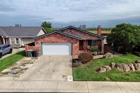 6521 Narcisco Way, Hughson, CA 95326