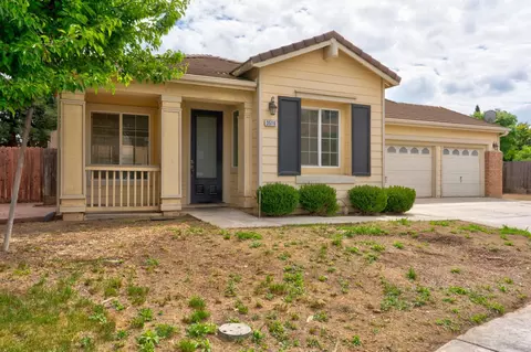 Exterior - 3516 Windsong Ct, Merced, CA 95340 photo 4 of 16