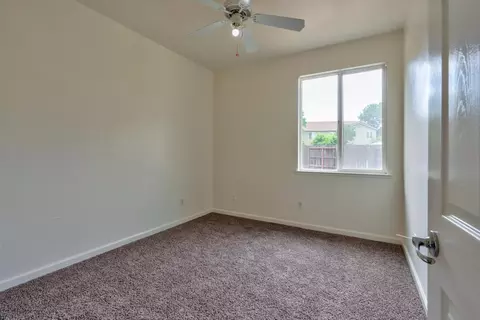 Bedroom - 3516 Windsong Ct, Merced, CA 95340 photo 4 of 10