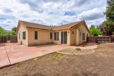 Exterior - 3516 Windsong Ct, Merced, CA 95340 photo 8 of 16