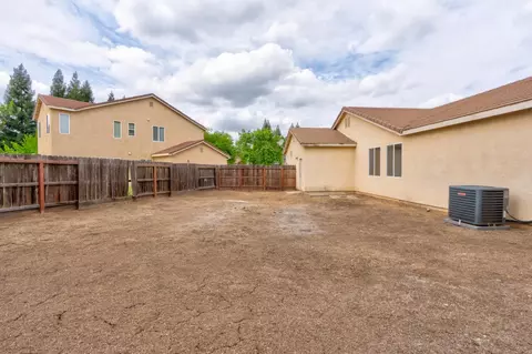 Exterior - 3516 Windsong Ct, Merced, CA 95340 photo 14 of 16