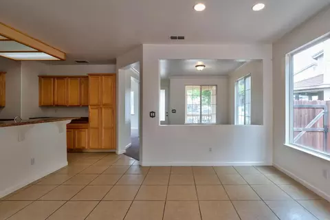 Living - 3516 Windsong Ct, Merced, CA 95340 photo 9 of 15