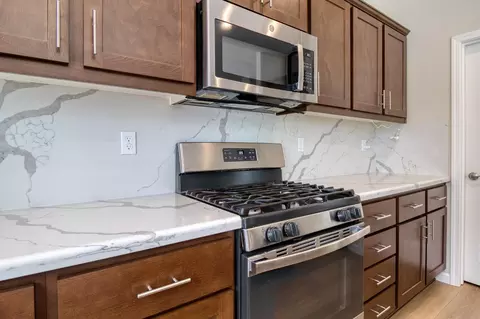 Kitchen - 1508 Founders Point Dr, Modesto, CA 95356 photo 3 of 4