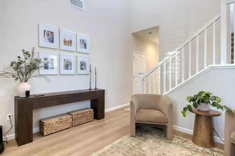 Entry Way - 1508 Founders Point Dr, Modesto, CA 95356 photo 3 of 5