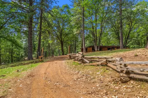 Exterior - 4061 Pacific Crest Ct, Placerville, CA 95667 photo 27 of 46