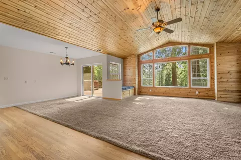 Living - 4061 Pacific Crest Ct, Placerville, CA 95667 photo 4 of 12