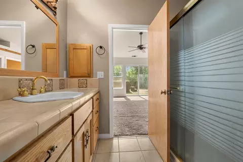 Bath - 4061 Pacific Crest Ct, Placerville, CA 95667 photo 2 of 3