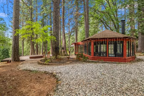 Exterior - 4061 Pacific Crest Ct, Placerville, CA 95667 photo 10 of 46
