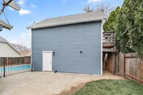 Exterior - 225 Creekside Way, Winters, CA 95694 photo 10 of 15