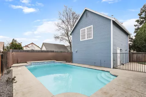 Exterior - 225 Creekside Way, Winters, CA 95694 photo 4 of 15