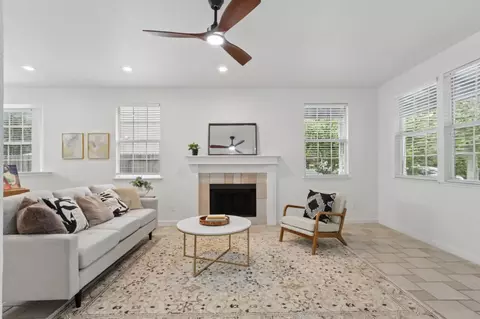 Living - 225 Creekside Way, Winters, CA 95694 photo 3 of 7