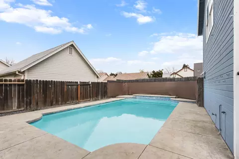 Exterior - 225 Creekside Way, Winters, CA 95694 photo 3 of 15