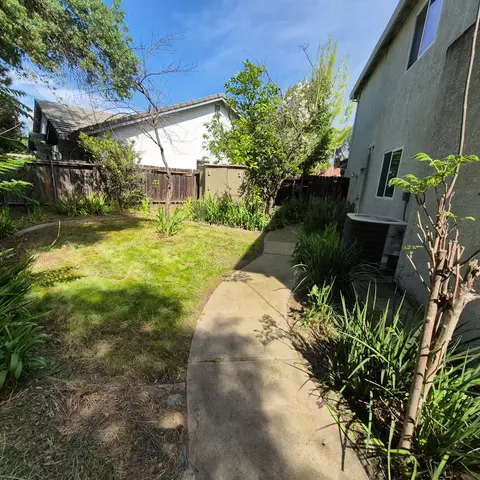 Exterior - 2604 Javan Ln, Carmichael, CA 95608 photo 4 of 7