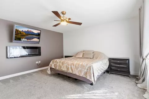 Bedroom - 16227 Spring Creek Dr, Ripon, CA 95366 photo 3 of 4