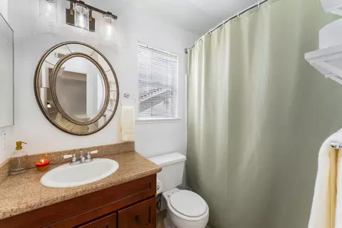 Bath - 3735 Willow Bend Pl, Antelope, CA 95843 photo 2 of 3
