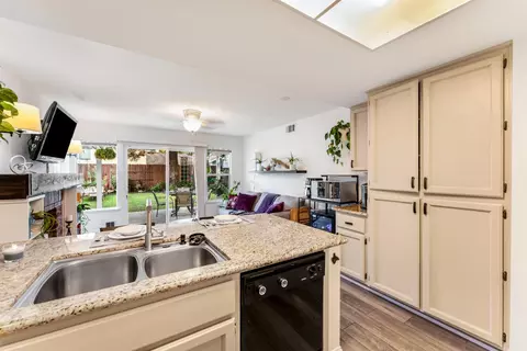 Kitchen - 3735 Willow Bend Pl, Antelope, CA 95843 photo 3 of 3