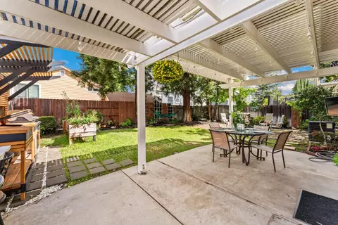 Exterior - 3735 Willow Bend Pl, Antelope, CA 95843 photo 4 of 5