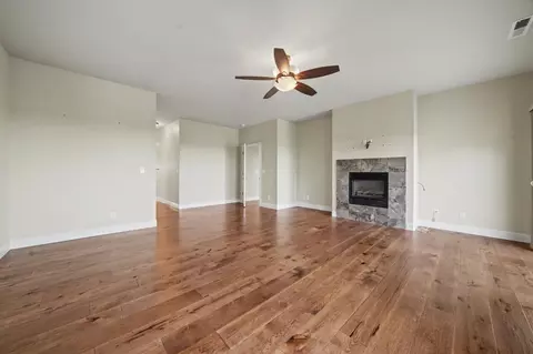 Living - 10569 Ridgecrest Dr, Jackson, CA 95642 photo 7 of 8