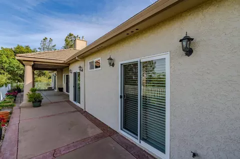 Exterior - 10569 Ridgecrest Dr, Jackson, CA 95642 photo 5 of 8
