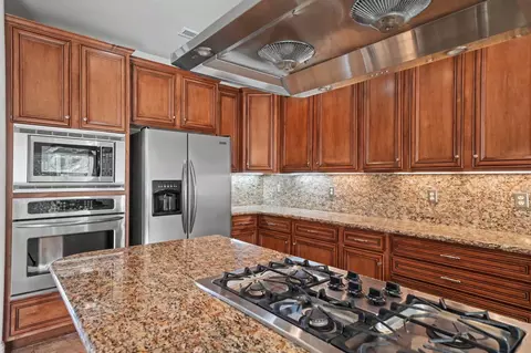 Kitchen - 10569 Ridgecrest Dr, Jackson, CA 95642 photo 3 of 6