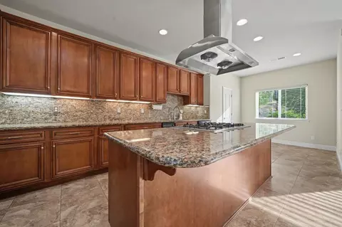 Kitchen - 10569 Ridgecrest Dr, Jackson, CA 95642 photo 1 of 6