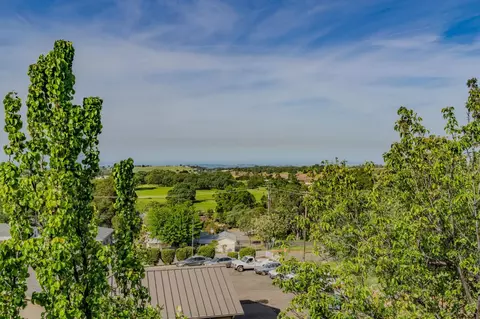 View/Area - 10569 Ridgecrest Dr, Jackson, CA 95642 photo 4 of 11