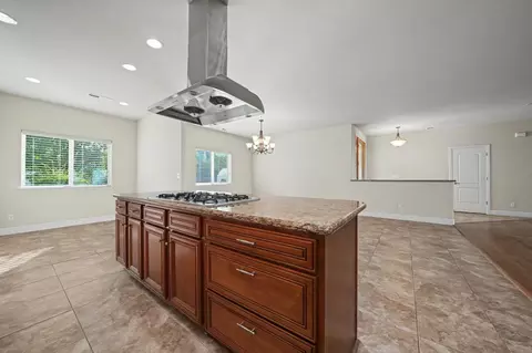 Kitchen - 10569 Ridgecrest Dr, Jackson, CA 95642 photo 6 of 6