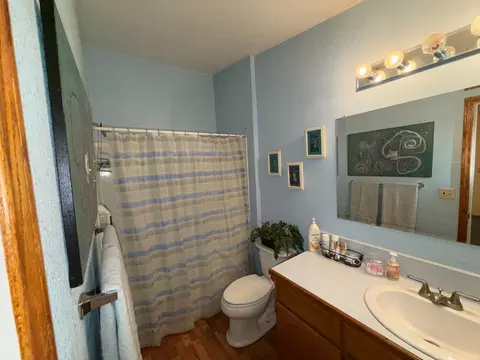 Bath - 645 Rigby Ln, Applegate, CA 95703 photo 3 of 6
