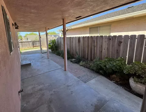 777 Lawrence Dr, Gilroy, CA 95020 photo 18