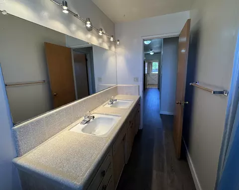 777 Lawrence Dr, Gilroy, CA 95020 photo 15