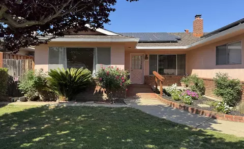 777 Lawrence Dr, Gilroy, CA 95020 photo 2